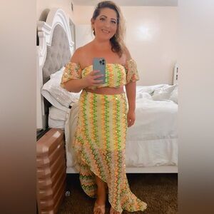 Yellow Multicolor Off-Shoulder Crop Top & Skirt Set